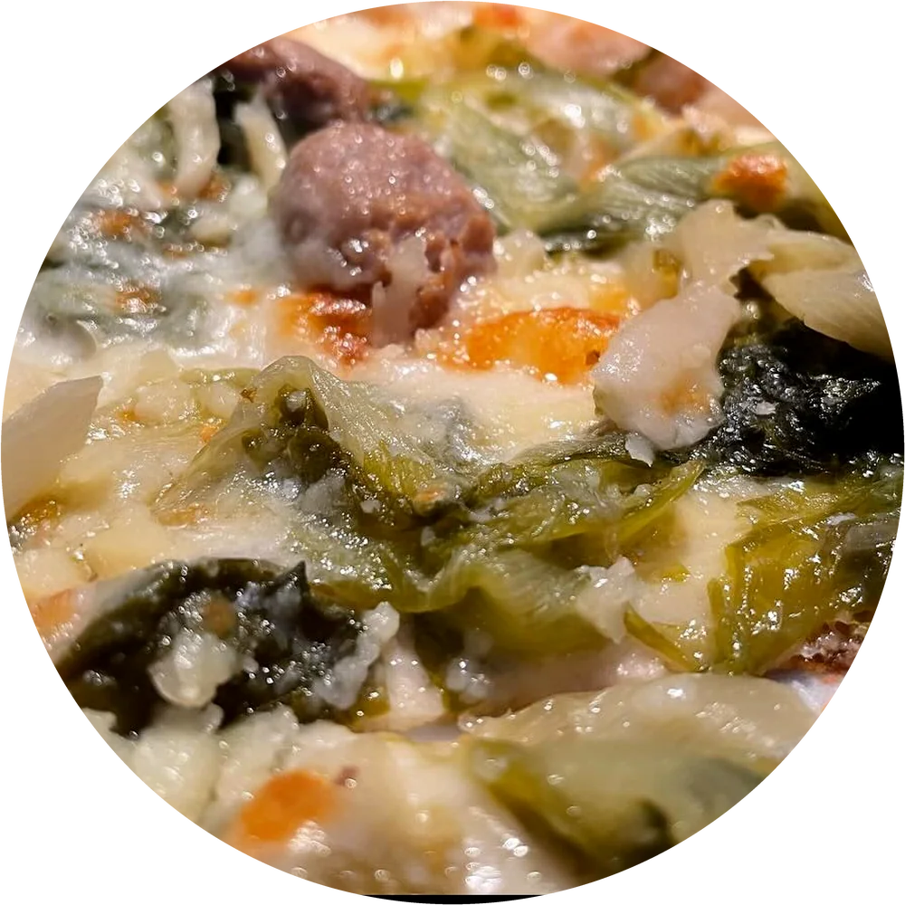 Pizza Verace mit Friarielli, Salsiccia und Fiordilatte